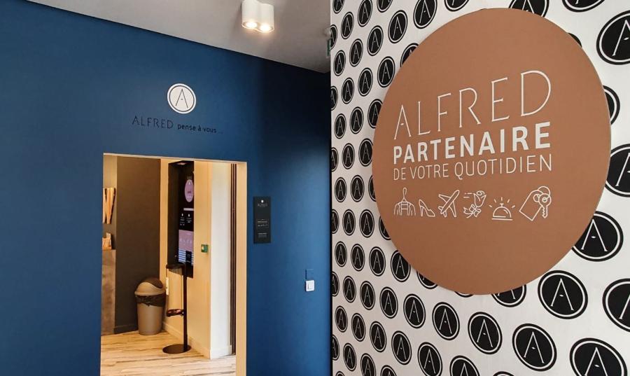 Identité visuelle Graphiste freelance Caroline Bouchin